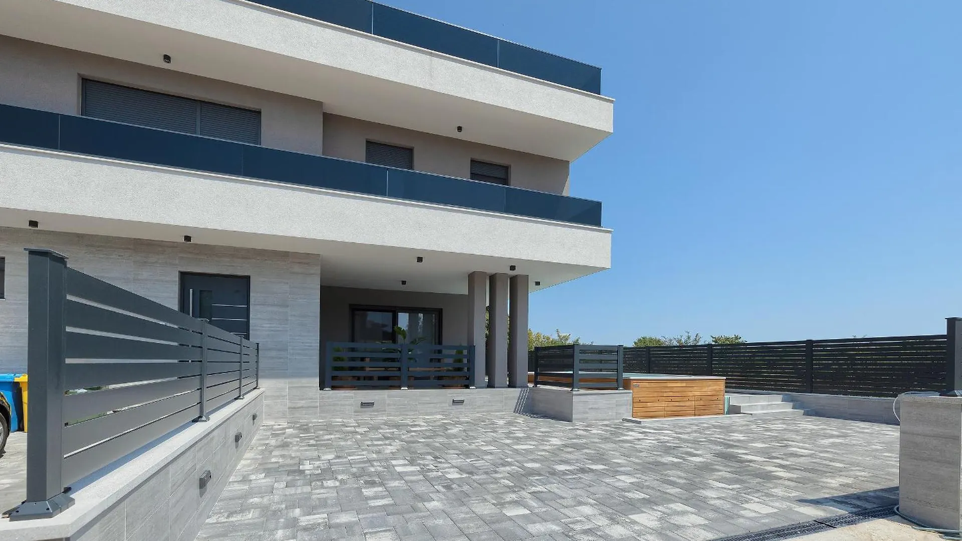 Villa Loreta Near Fazana For 7 Plus 1 People With Luxury Private Jacuzzi Only 600 Meters From Sea Штиньян