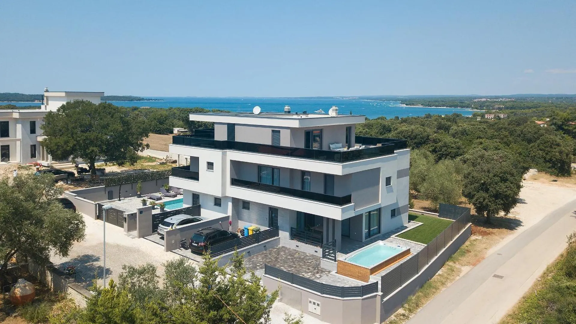 Villa Loreta Near Fazana For 7 Plus 1 People With Luxury Private Jacuzzi Only 600 Meters From Sea Штиньян